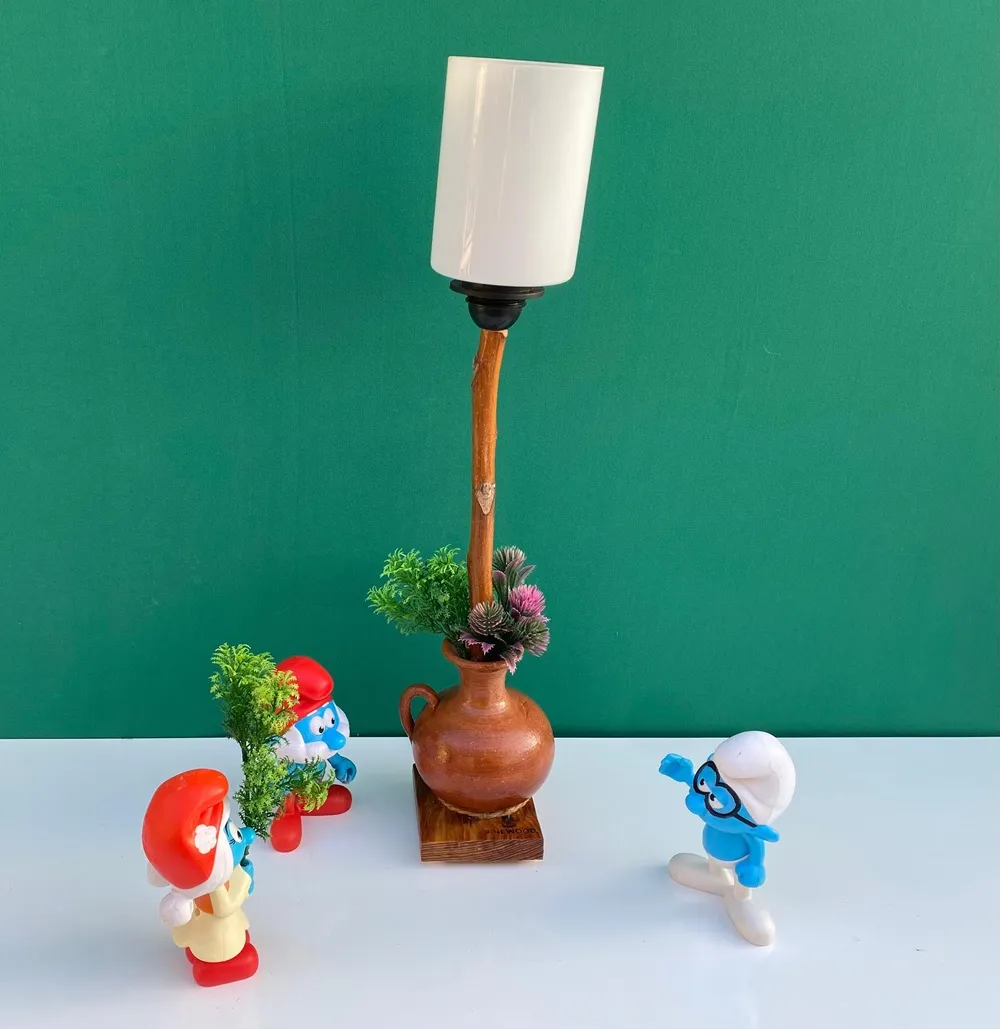 Testideki Şirinlik Ahşap Lambader